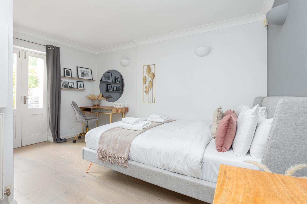 Stunning 2br Flat Wprivate Garden, Kilburn Londra
