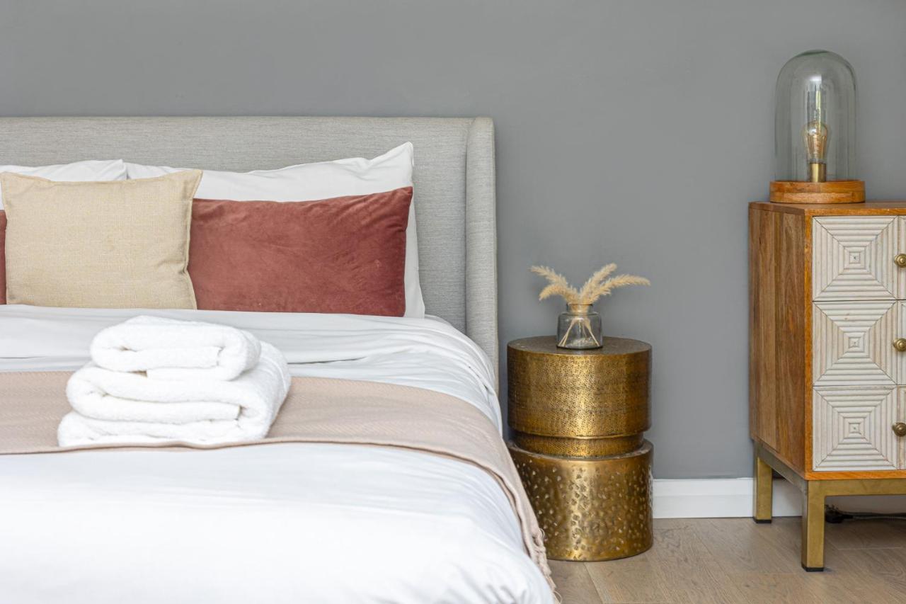 Appartamento Stunning 2br Flat Wprivate Garden, Kilburn *